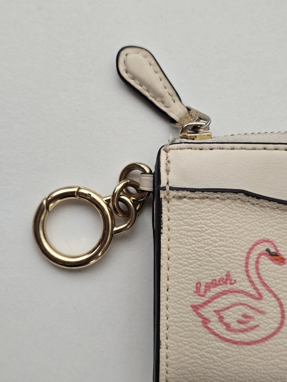 Coach L Zip Card Case Swan Print C8377 Chalk White Key Ring Wallet - Picture 4 of 15